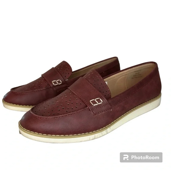 Journee Collection Whitney Menswear Inspired Slip On Red Loafer Size 10 - Picture 1 of 8